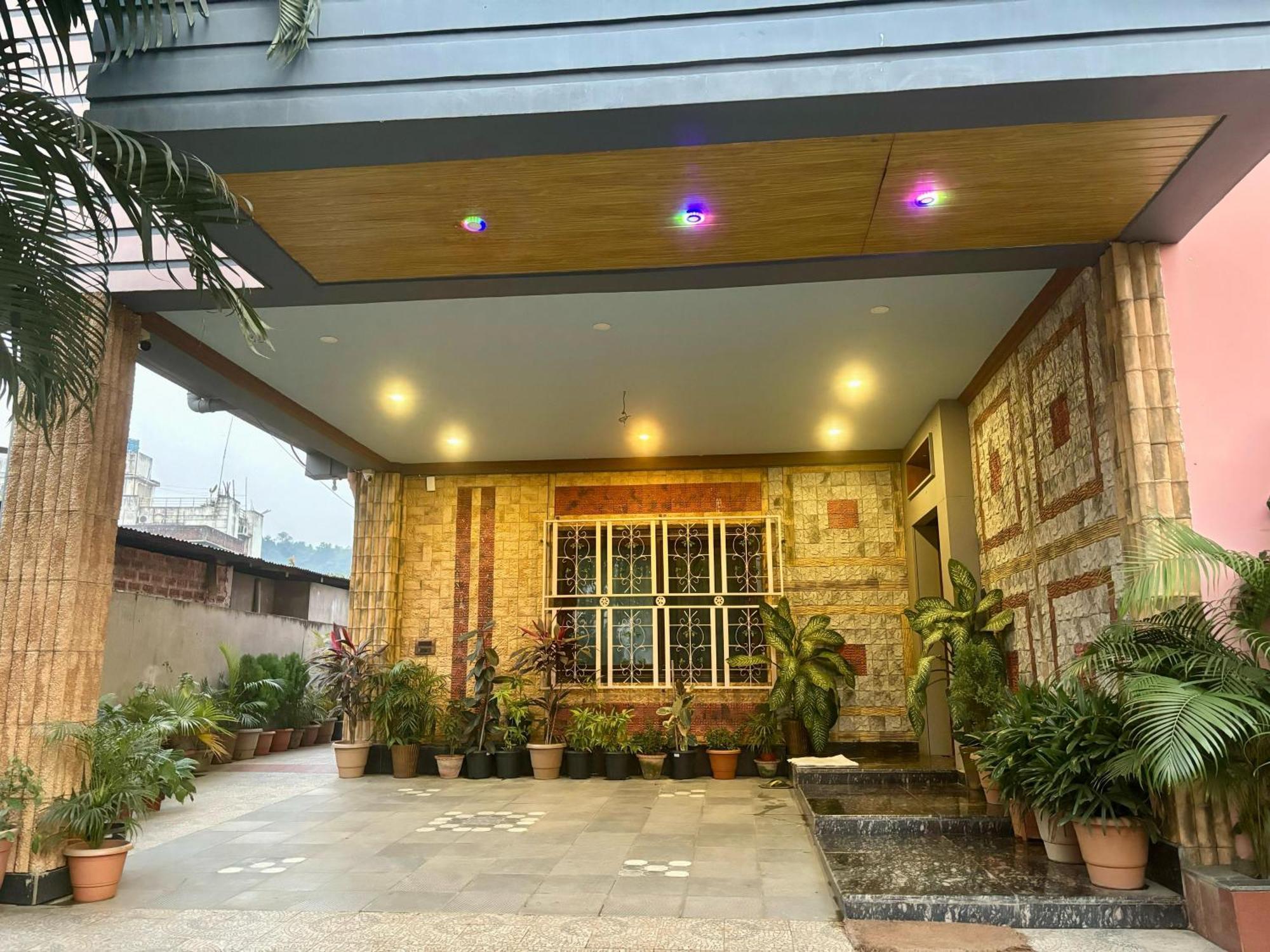 Krishna Shree Guest House Guwahati Esterno foto